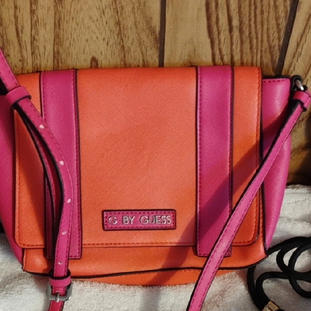 Guess Bundle - Picture 2 of 15